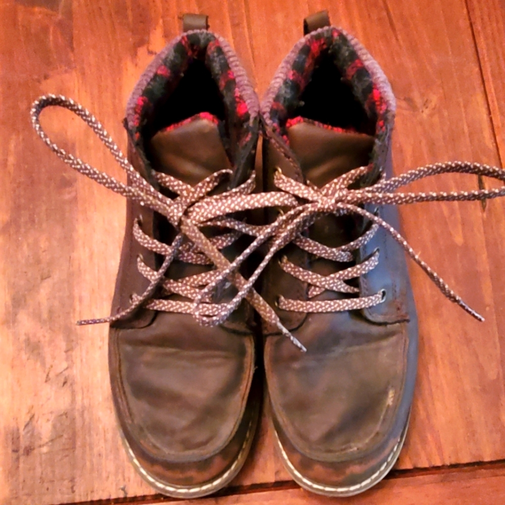 Boys Brown Boots Cat & Jack Size 3